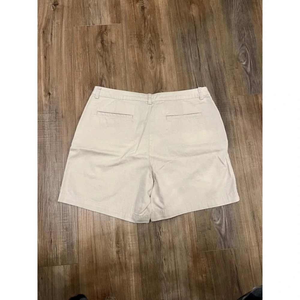 Eddie Bauer Womens Khaki Tan Chino Shorts Size 10 Cotton Outdoor Casual Hiking